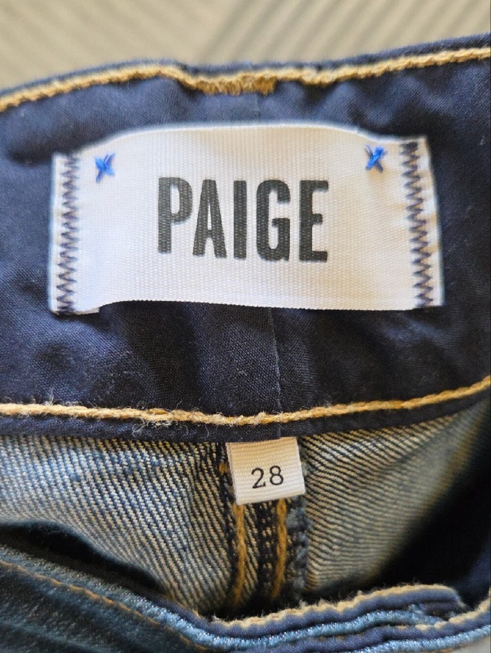 PAIGE Hidden Boot Indigo Flared Women's Jeans Size 28 - Picture 3 of 7
